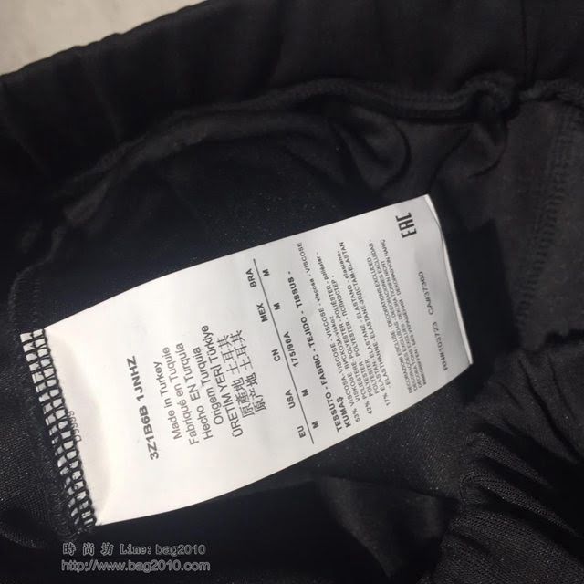 Armani男裝 19春夏新款 阿瑪尼運動褲 黑色休閒褲 男士套裝  tzy1654